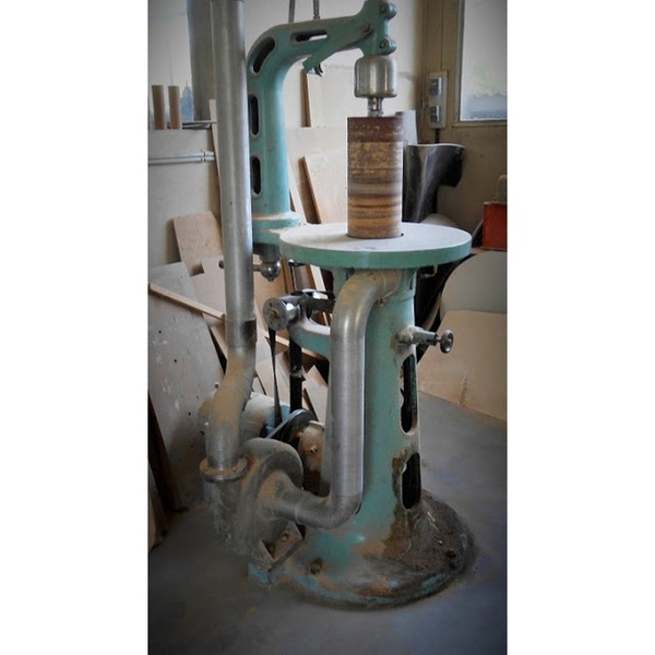 Ponceuse cylindrique sur L