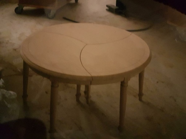 Guéridon en 3 parties