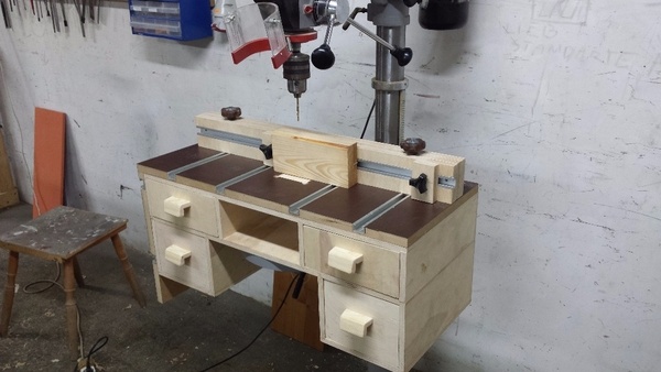 Plateforme multifonction pour perceuse a colonne