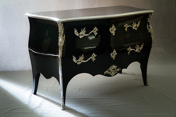 Commode sauteuse louis XV