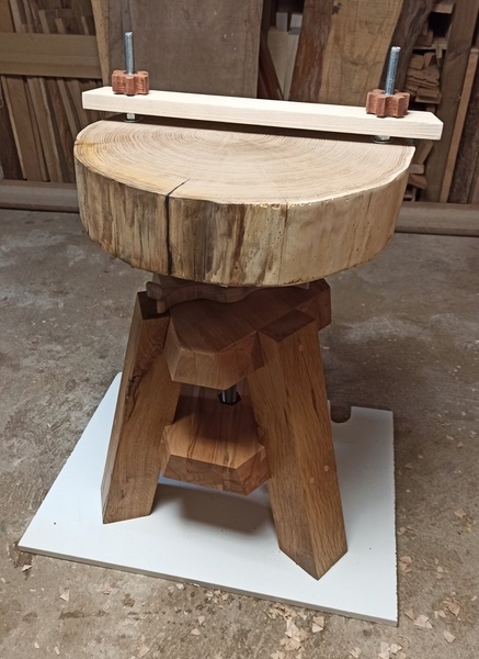 Etabli de sculpture réglable