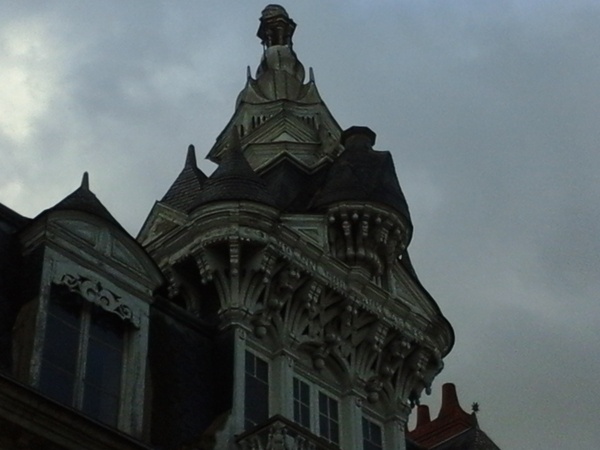 Architecture bois : la guitarde à Châteauroux