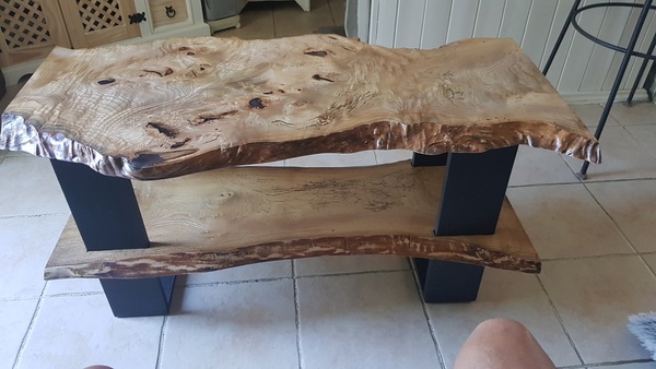 TABLE BASSE