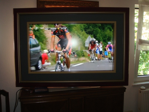 Cadre pour ecrat de TV