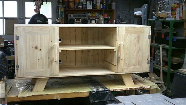 Meuble en bois de palette.