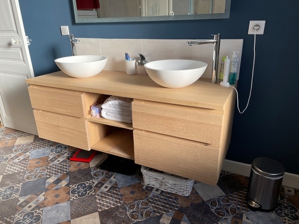 Meuble de salle de bain suspendu