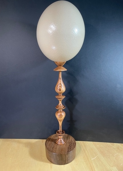 Ornement œuf d’autruche