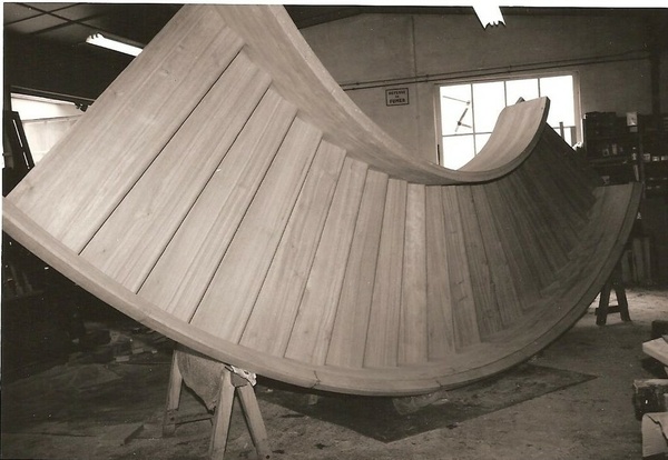 Escalier quart de cercle en lamellé-collé