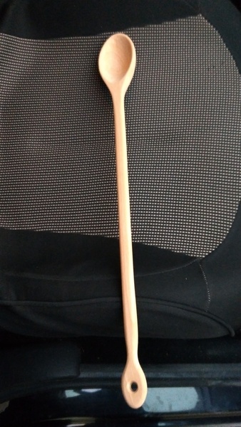 Cuillère en bois creuse