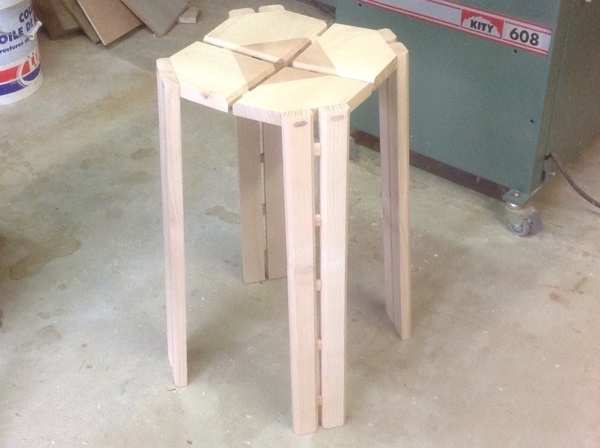 Tabouret 4 quarts