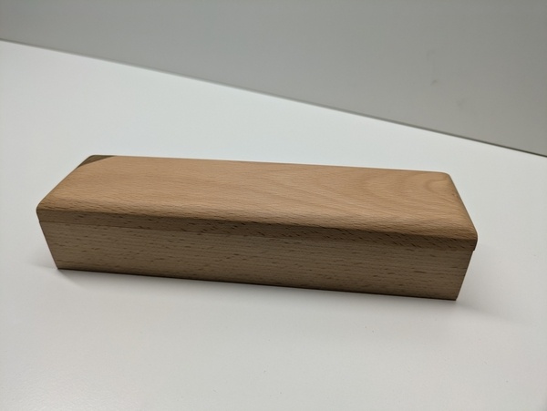 Un plumier en hêtre