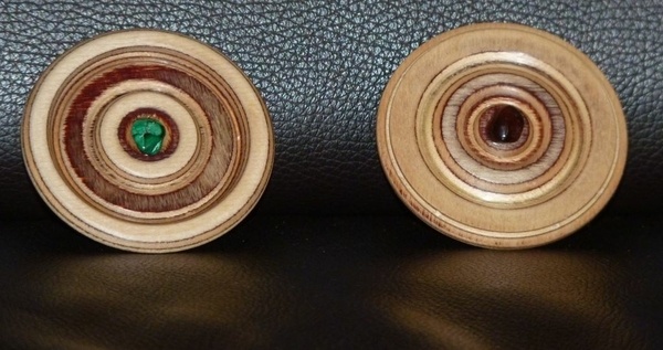 Bijoux, pas pommes, pas noix mais pierres précieuses et MPX...