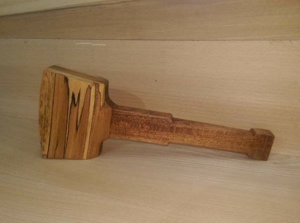 Fabrication d'un maillet en hêtre et bois exotique