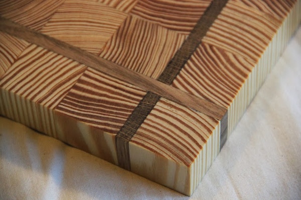 Plateau à fromage en bois de bout, 3 essences