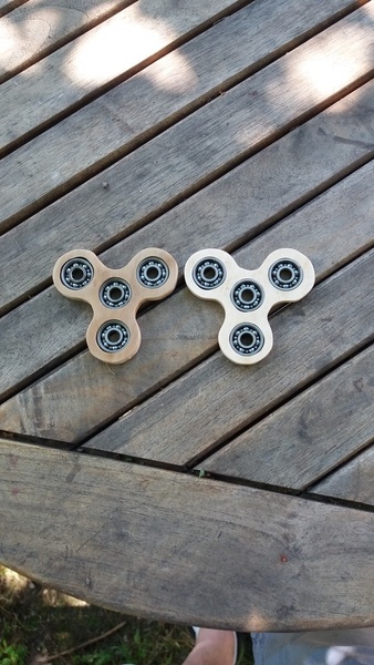 Hand spinner