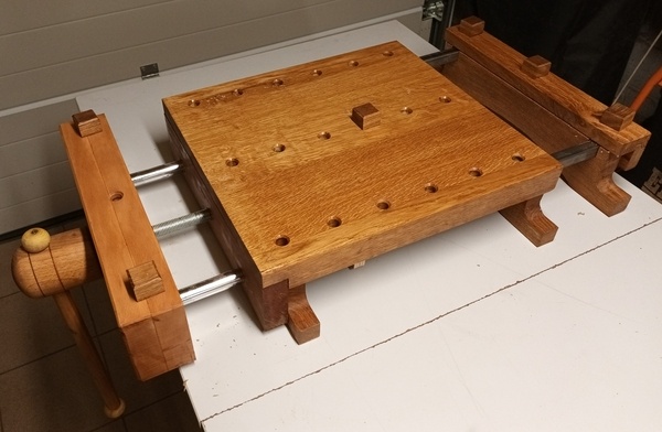 Étau de table transportable et extensible
