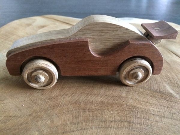 Encore une voiture !