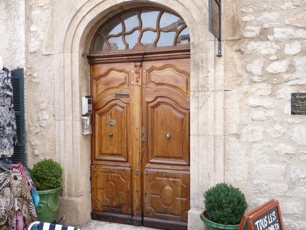 Porte en noyer