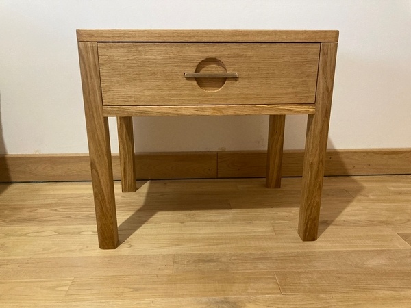 Table de chevet en chêne