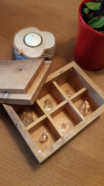 Boite à assemblages queues droites