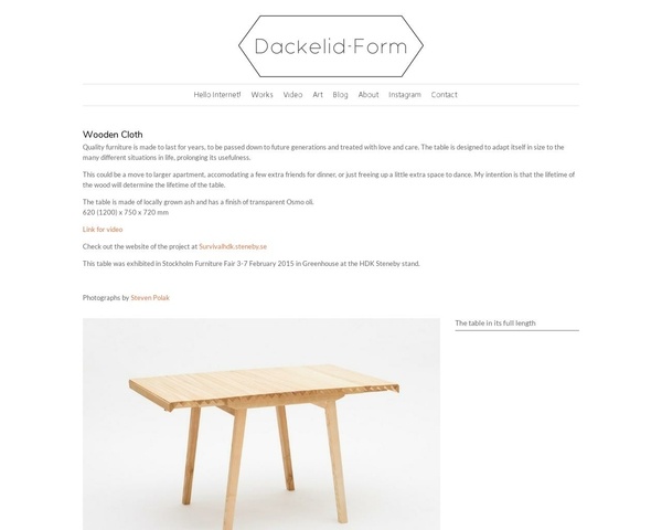 Table extensible à enrouleur