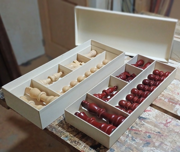 Boîte pour pièces de jeu d'échecs : toutes les étapes de fabrication