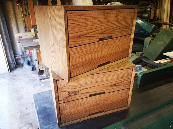 Les tables de chevet des parents