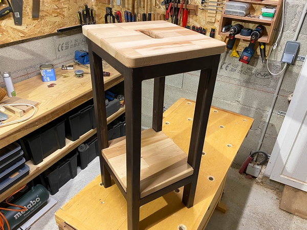 Tabouret simple pour l'atelier