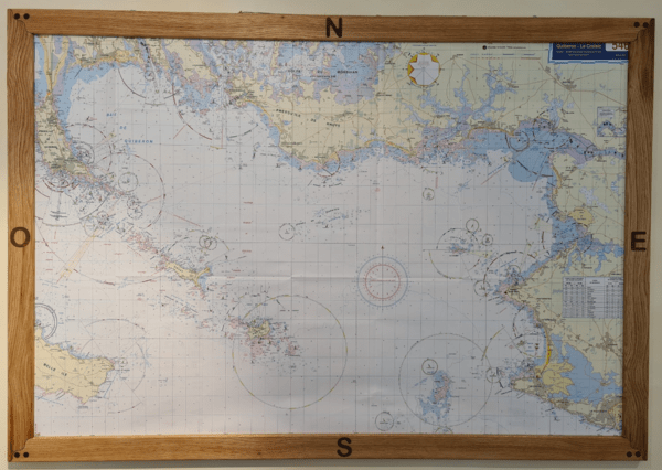 Cadre pour carte marine