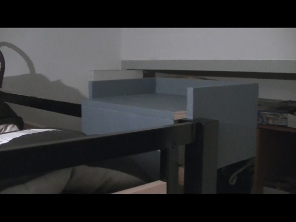 Et les chutes alors , ben une table de nuit.