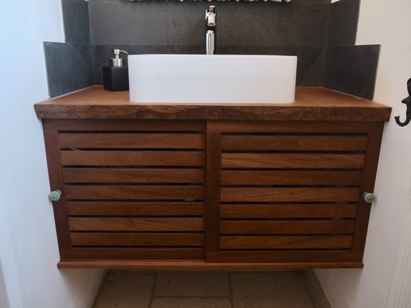 Meuble vasque encastré