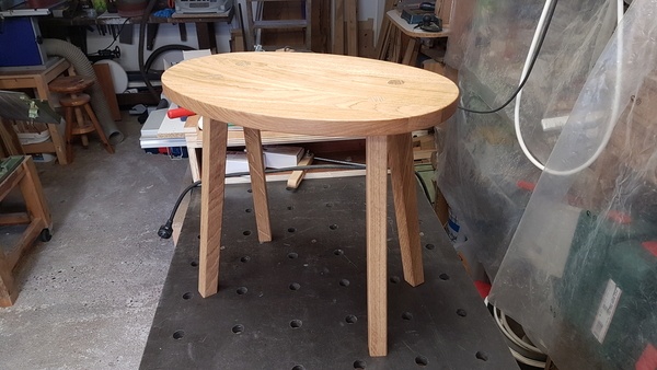 Petite table en chêne