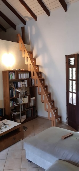 Escalier escamotable latéral