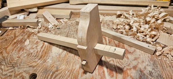 Le trusquin, vue de dessous.