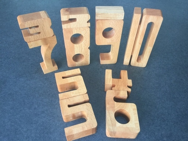 Blocs Chiffres Pour des Maths Ludique !