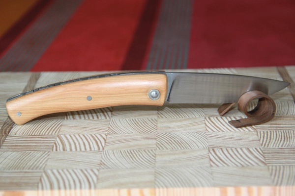 Marna-Occitan : couteau pliant piémontais