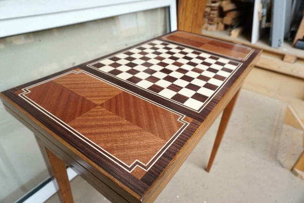 Restauration d'une table de jeu