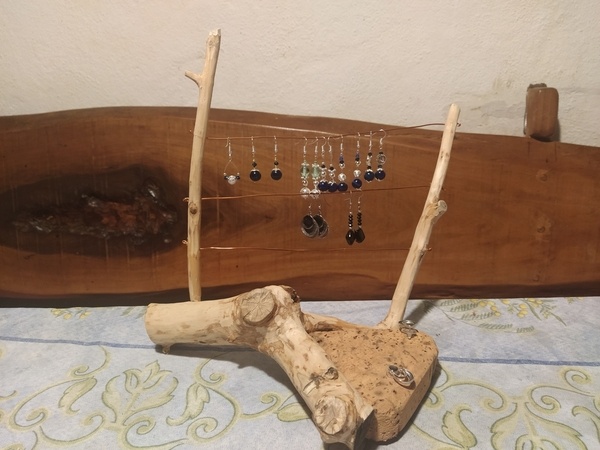 Support boucles d'oreilles