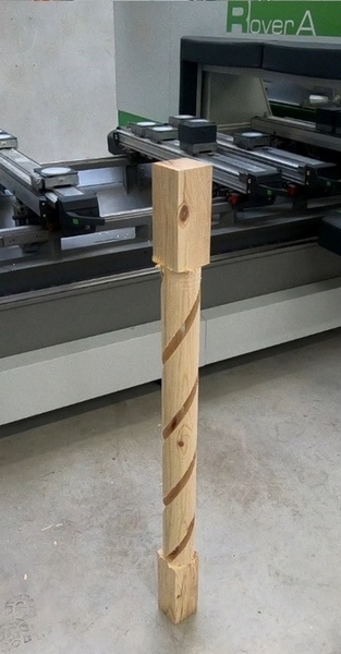 Balustre torsadée à la CN