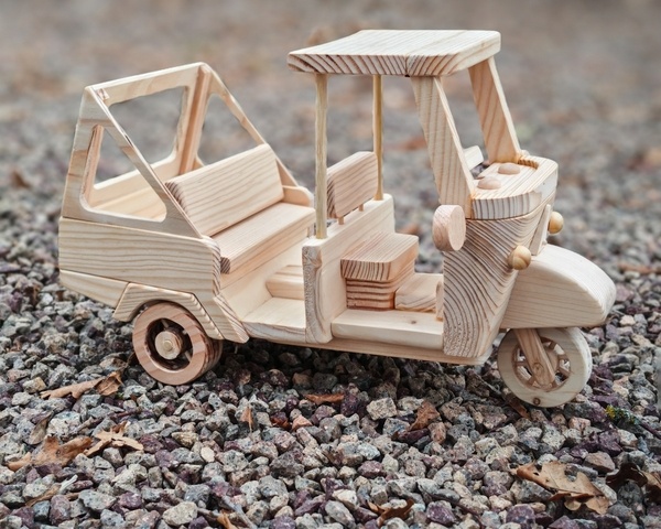 Tuk tuk en bois de palette