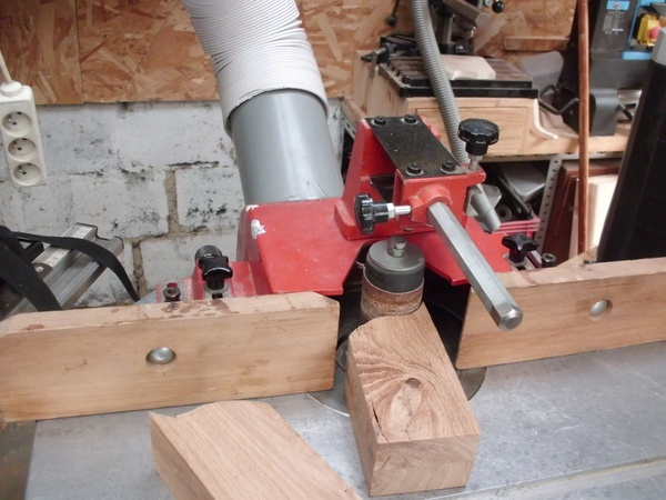 Marre des copeaux qui volent autour de la toupie