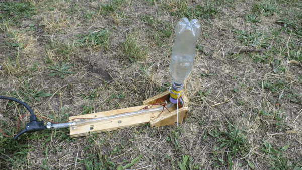 Lanceur de fusée à eau