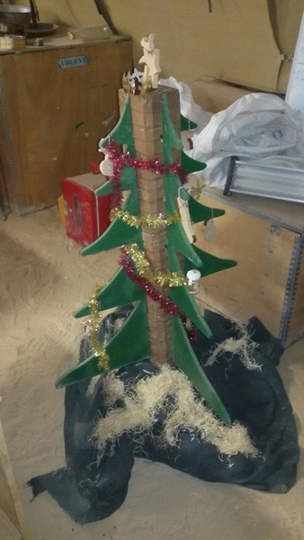 Un sapin de Noël au milieu du Sahara