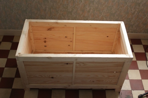 Coffre pour ranger du bois