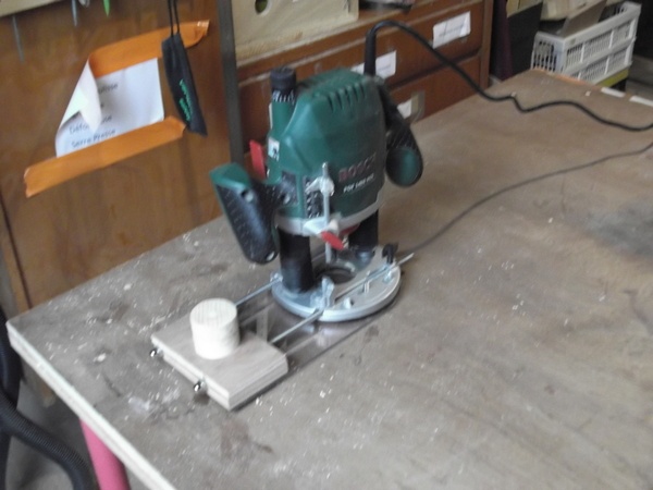 Défonceuse : La semelle à poignée.