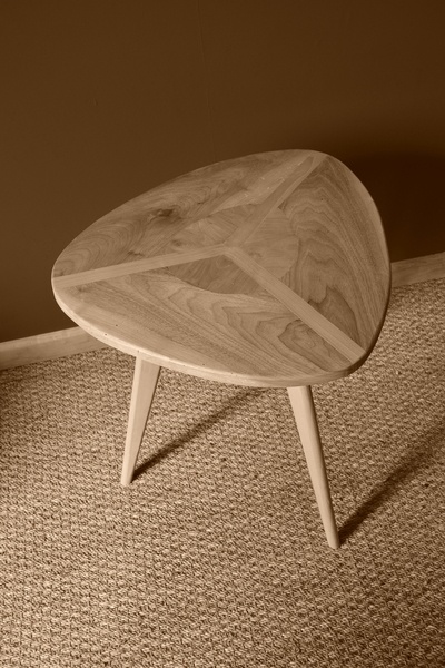 Guéridon style scandinave