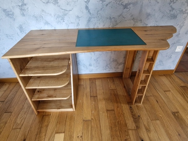 Un bureau pour l'entrée au collège