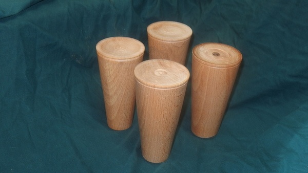 Pied de table de chevet