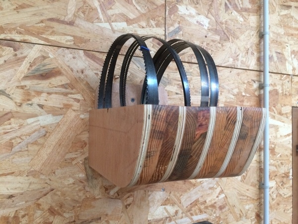 Je range mes lames de scie à ruban