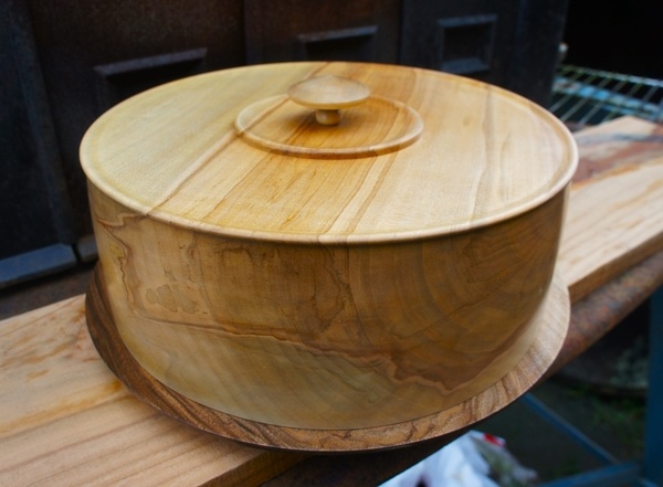 Une autre cloche à fromage.